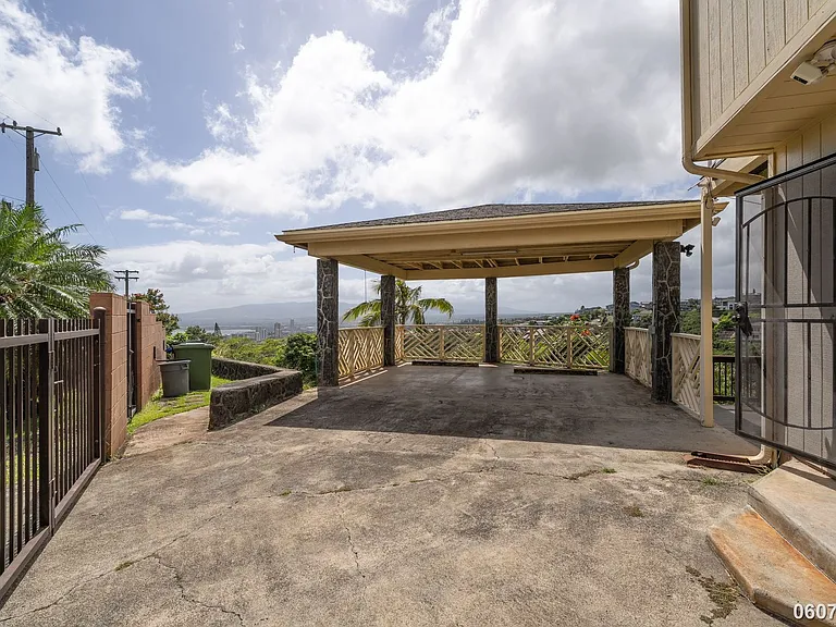 99-1106 Halawa Heights Rd #A — Photo 32