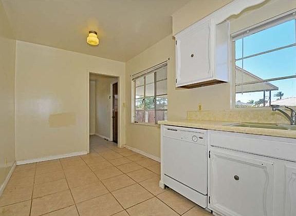 4th image of 772 Beech Ave