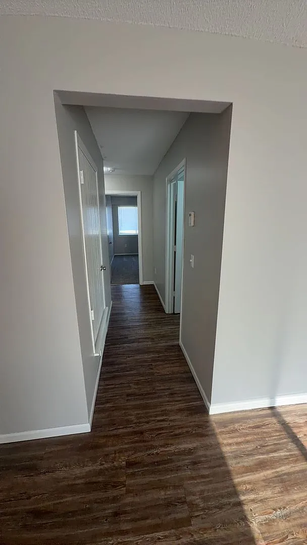 Country Walk Apartments — Photo 4