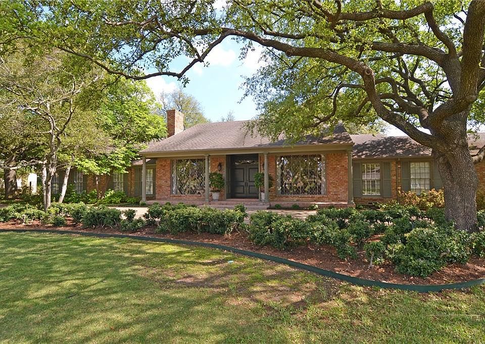 1st image of 5318 Royal Crest Dr