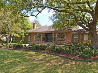 5318 Royal Crest Dr, Dallas, TX 75229