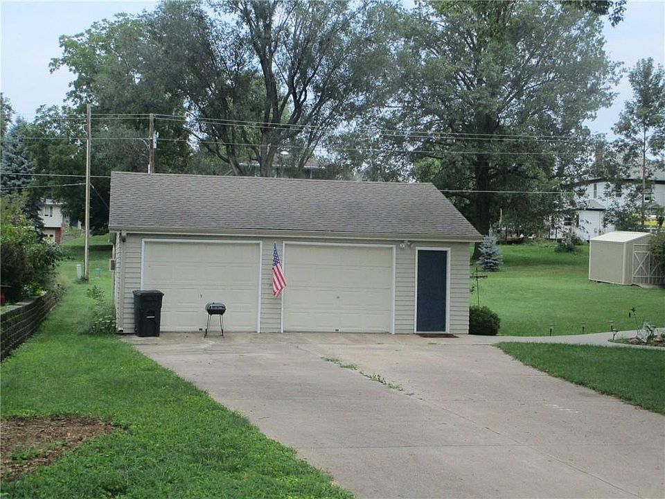 1004 College St, Tarkio, MO 64491 MLS 2452180 Zillow