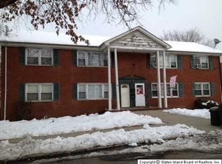 144 Laconia Ave, Staten Island, NY 10305