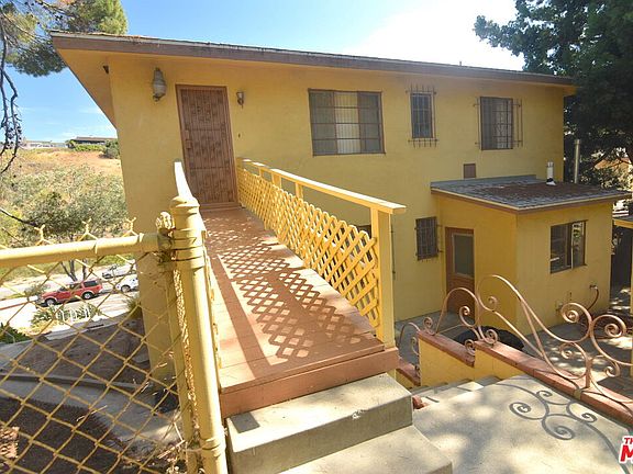 4th image of 4131 Don Tomaso Dr