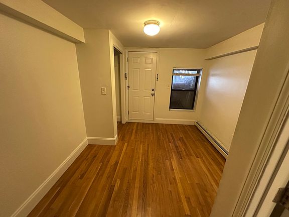 5th image of 32 Edgerly Rd #B