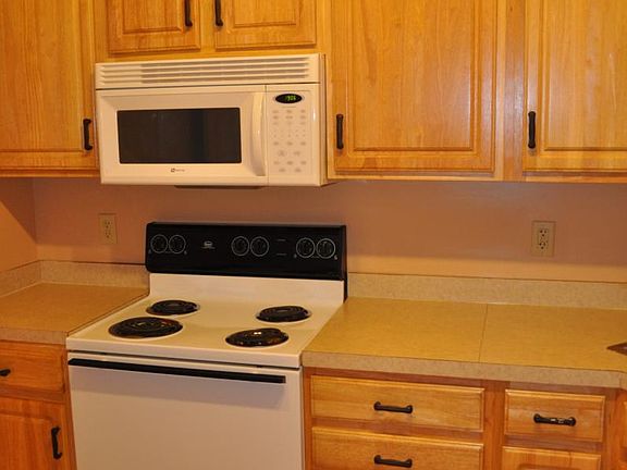 DW/Microwave/awesome storage