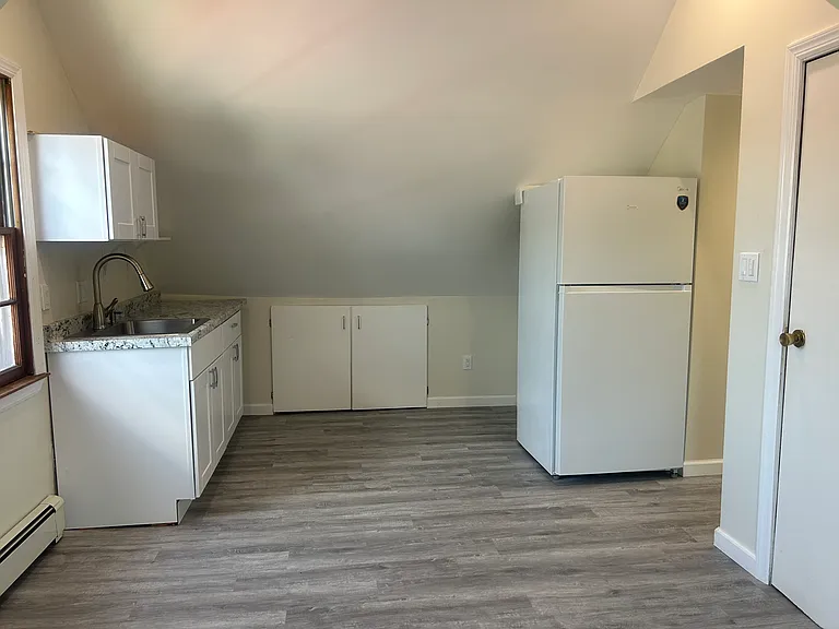 548 S 16th St #2 — Photo 4