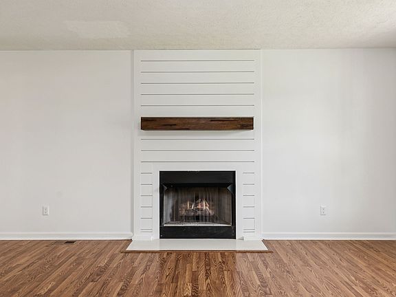 4th image of 101 Briston Ct