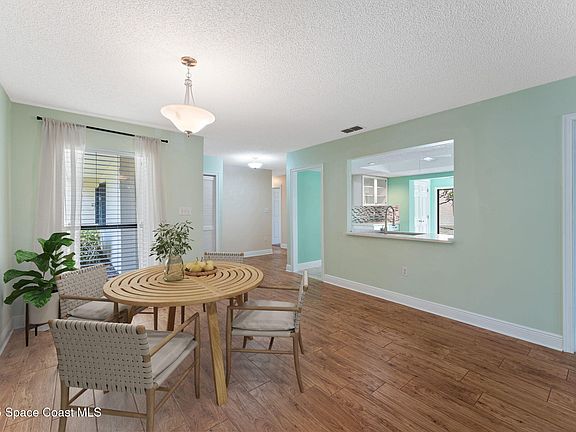 5th image of 205 Country Club Dr