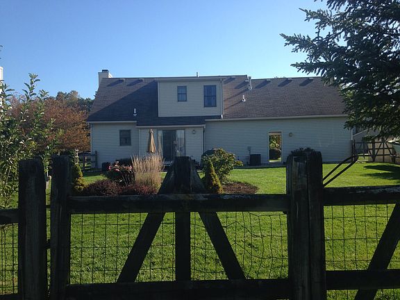 3rd image of 7187 Quail Run St