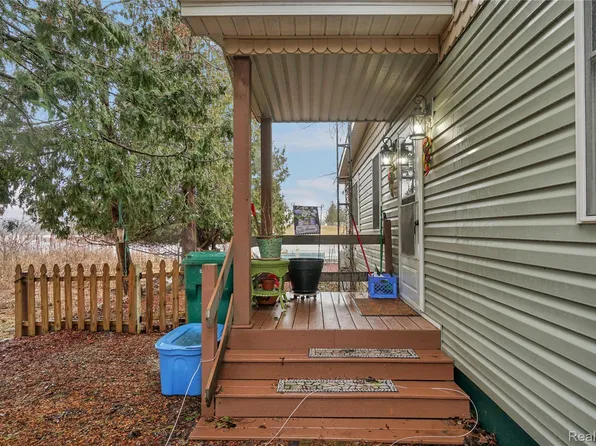 4686 Lakeview Ave, Silverwood, MI 48760