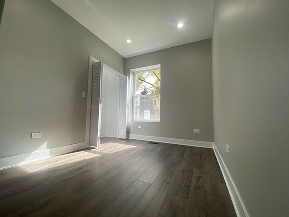 4th image of 4230 W Crystal St #11556853