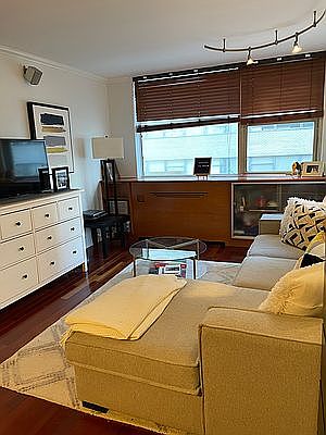 3rd image of 200 E 58th St APT 6C
