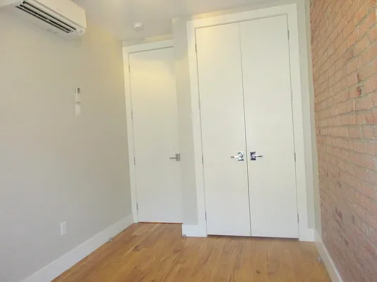 Rented by Uptown Flats LLC | media 76