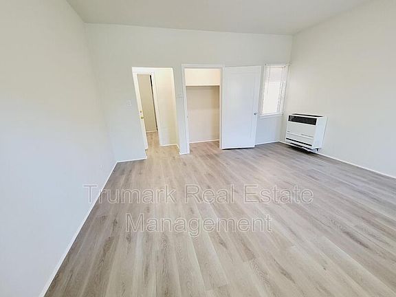 2nd image of 347 Arden Ave APT 2