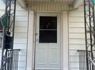 1032 N Bond St, Springfield, IL 62702