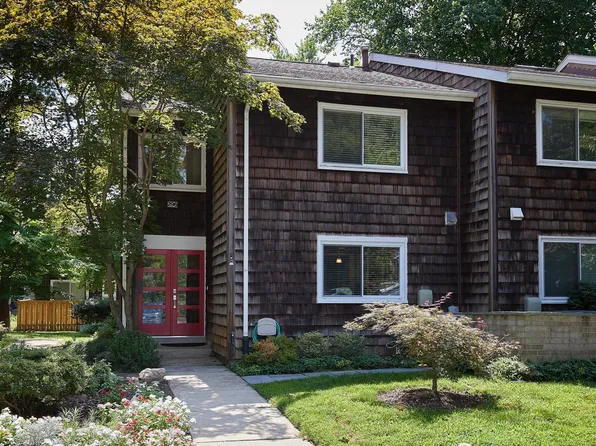 296 New Mark Esplanade, Rockville, MD 20850