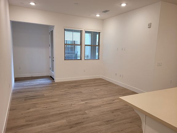 4th image of 1000 Berryessa Ln APT 341
