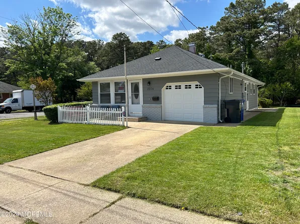 2276 Mt Hood Lane, Toms River, NJ 08753