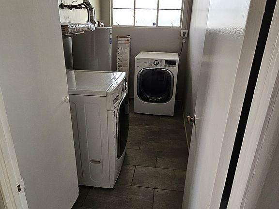 5th image of 1603 W Maryland Ave