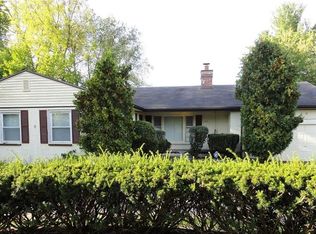 23825 Lee Baker Dr, Southfield, MI 48075