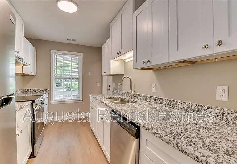 111 Kelly Dr SW — Photo 16