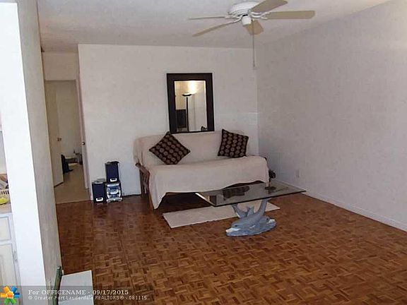 4th image of 2050 NE 39th St #305S