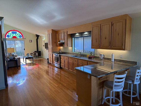 5th image of 2408 Erickson Court