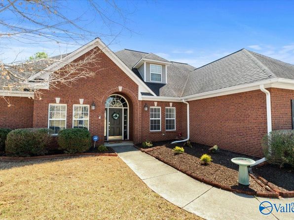 168 River Walk Trl, New Market, AL 35761