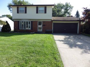 8244 Doncaster Dr, Sterling Heights, MI 48312