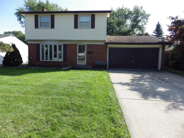 8244 Doncaster Dr, Sterling Heights, MI 48312