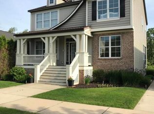 641 Cedar Square St, Holland, MI 49423