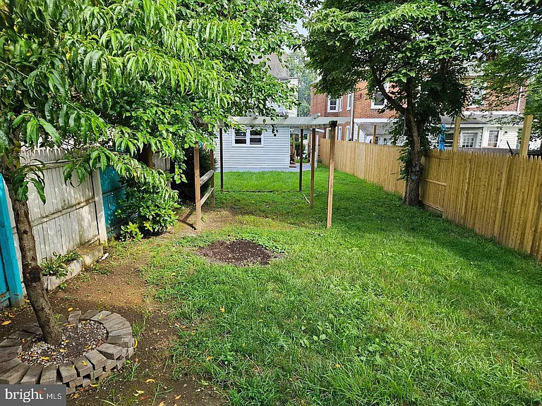 353 Jefferson Ave — Photo 21