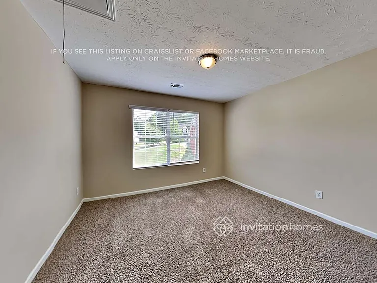 208 Belmont Dr — Photo 12