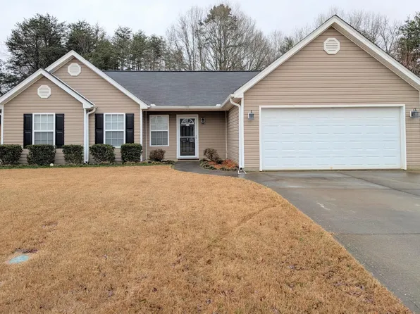 7 Calalla Ct, Taylors, SC 29687