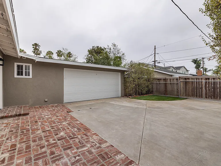 285 Palmer St — Photo 15