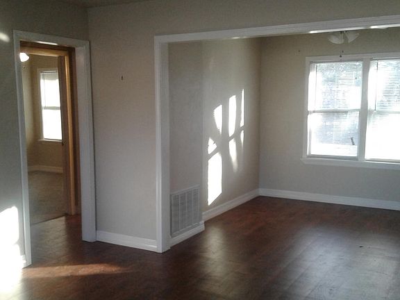 2nd image of 1736 Churchill Way