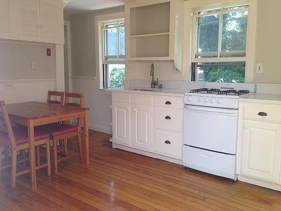 5th image of 45 Olive St