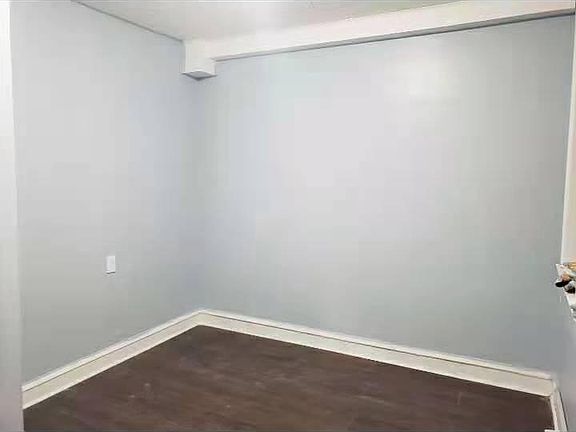 2nd image of 3442 Chippendale Ave #1F