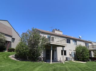 963 Millpond Rd, Valparaiso, IN 46385