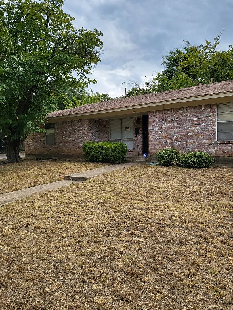 1551 Pamela Ln. Fort Worth, TX 76112 — Photo 1