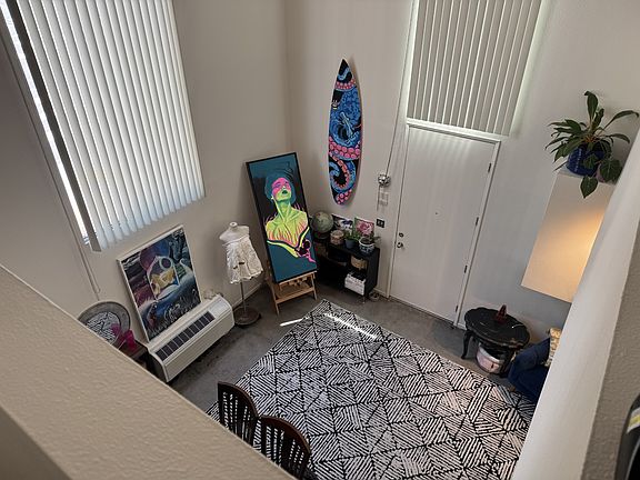 3rd image of 985 Island Ave Unit 2