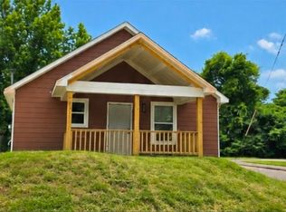 589 W Gilleas Rd, Memphis, TN 38109