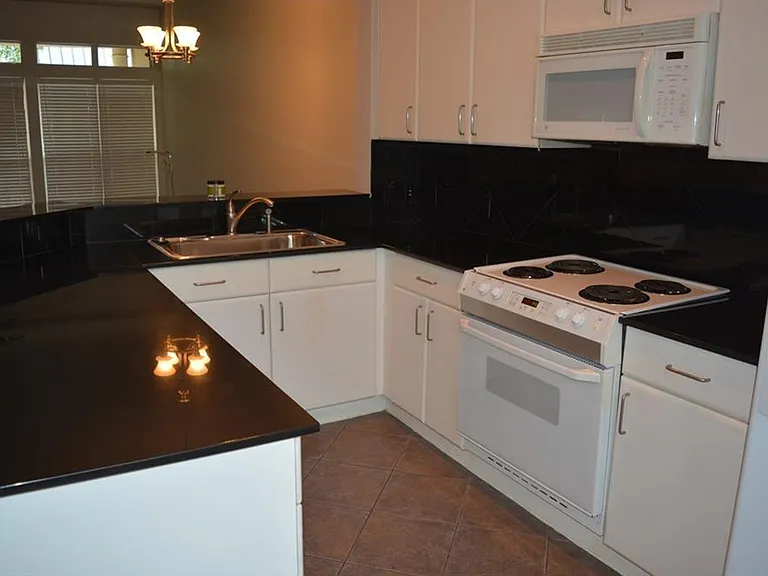 2918 Ranch Road 620 N #272 — Photo 8
