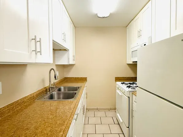 GOLDEN, 541 N 1st St N #7, El Cajon, CA 92021