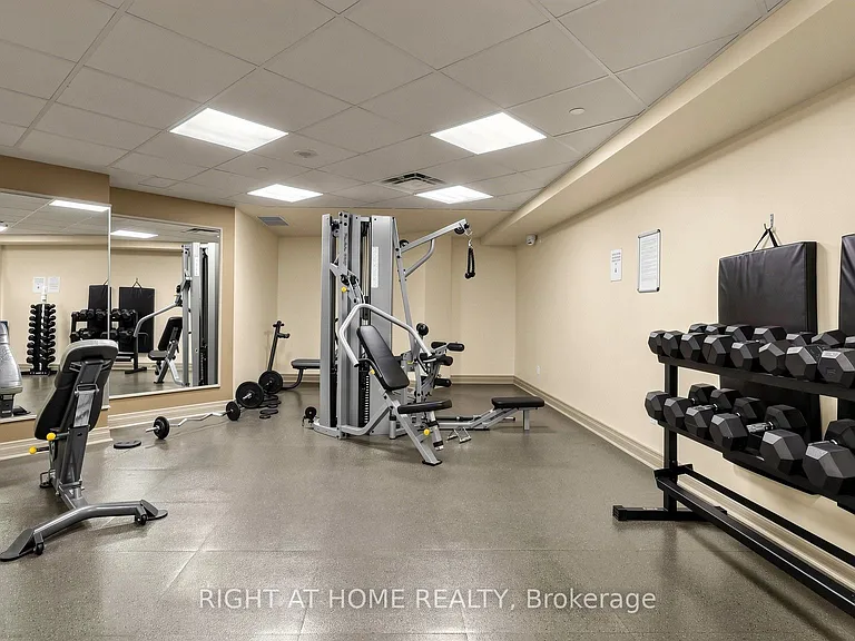 60 Heintzman St #2206 — Photo 17