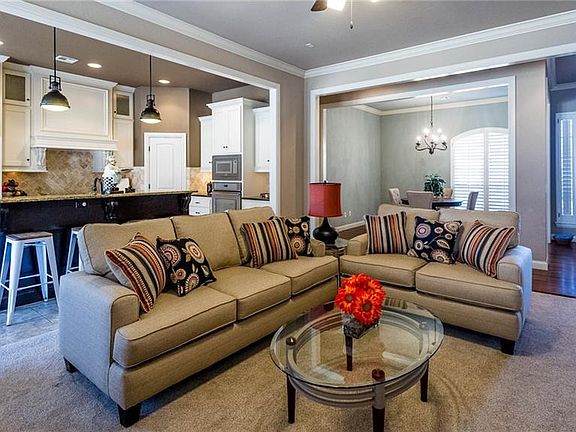 3rd image of 3106 Tara Ln