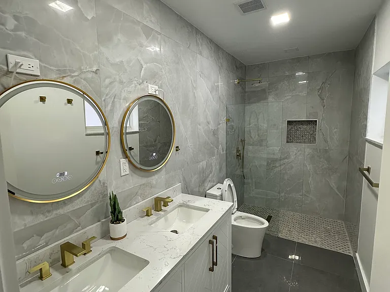 1060 Tyler St — Photo 33