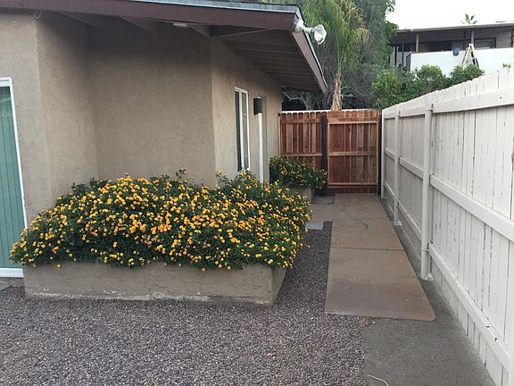 2nd image of 1315 N Indian Canyon Dr #B