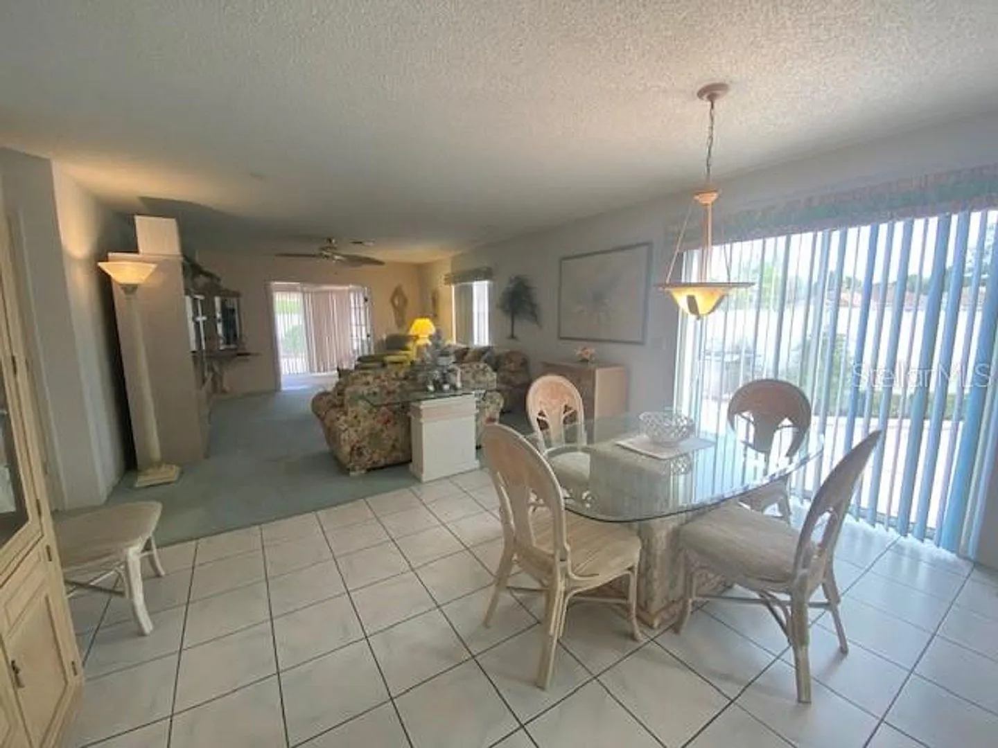 Perfect For Snowbirds-Short Term Rental-Delightful Furnished 2/2 Courtyard Villa In The Villages — Photo 4